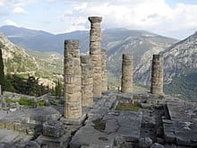 Tempio di Apollo a Delfi, Grecia